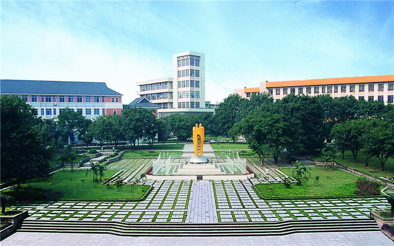 重庆科技大学