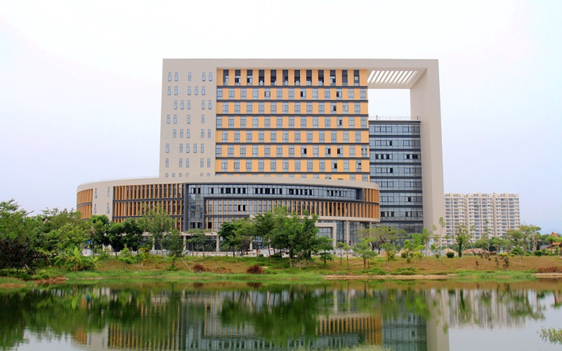 海南热带海洋学院