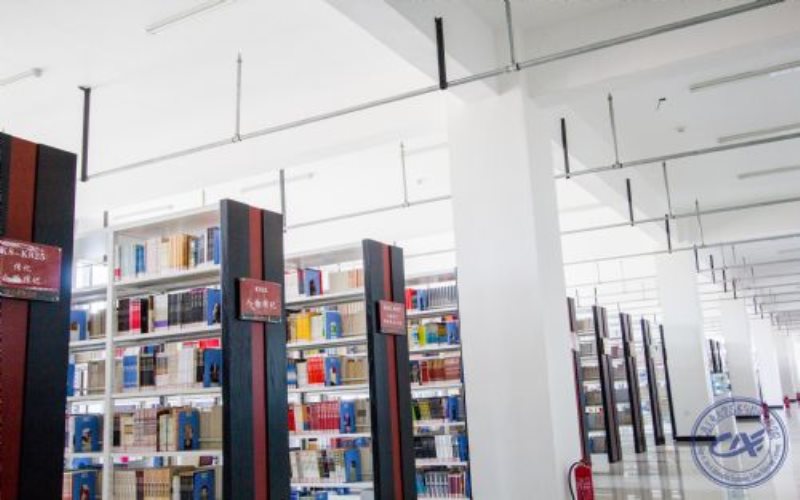 大连工业大学艺术与信息工程学院