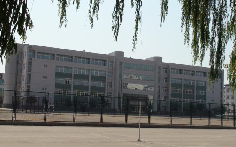 内蒙古科技大学包头师范学院