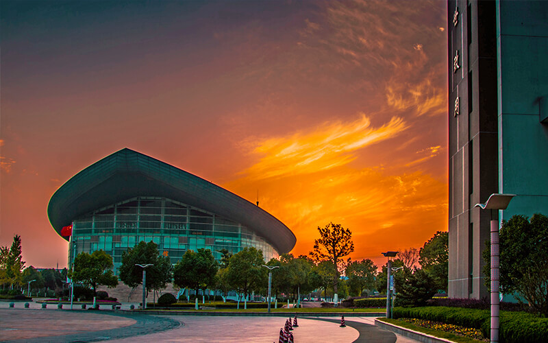 上海立信会计金融学院