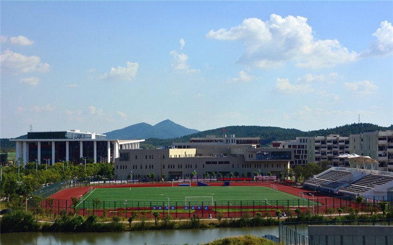 马鞍山学院