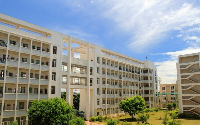 南宁师范大学师园学院