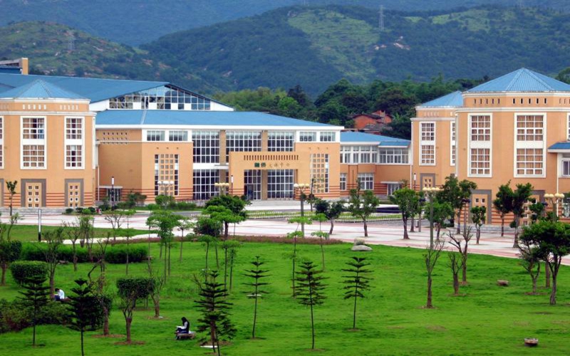 福州墨尔本理工职业学院