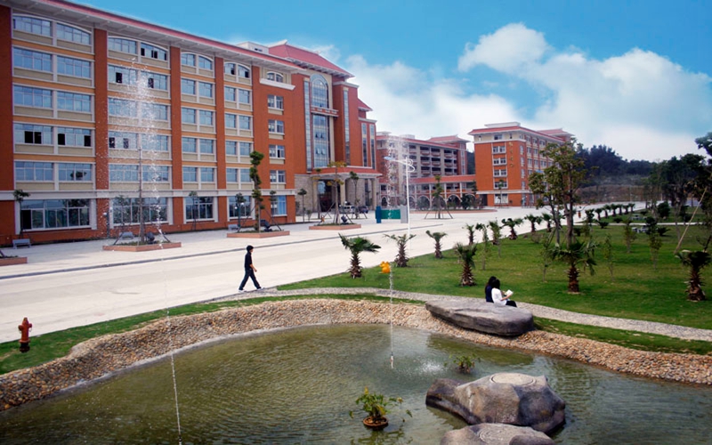 泉州轻工职业学院