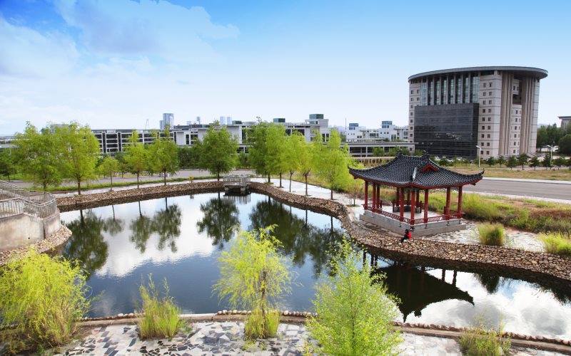 鄂尔多斯应用技术学院