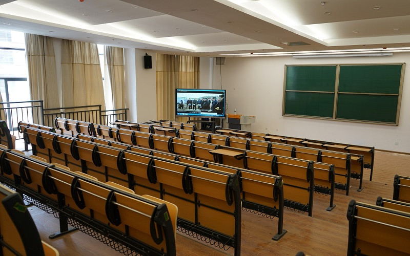 滇西应用技术大学