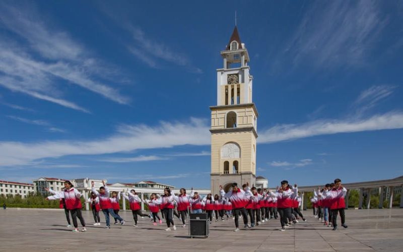 乌兰察布职业学院