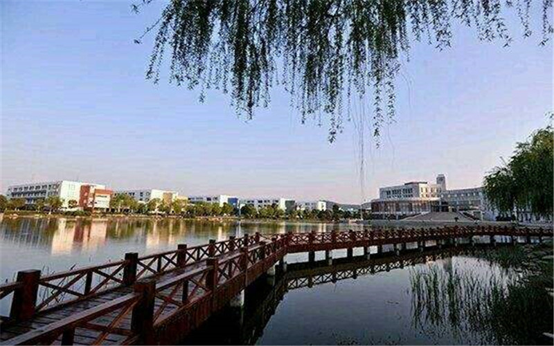 苏州经贸职业技术学院