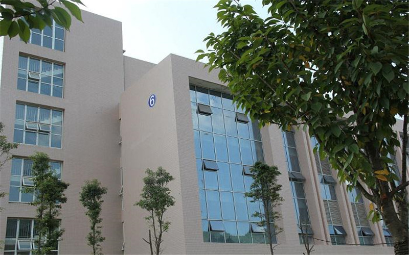 巴中职业技术学院