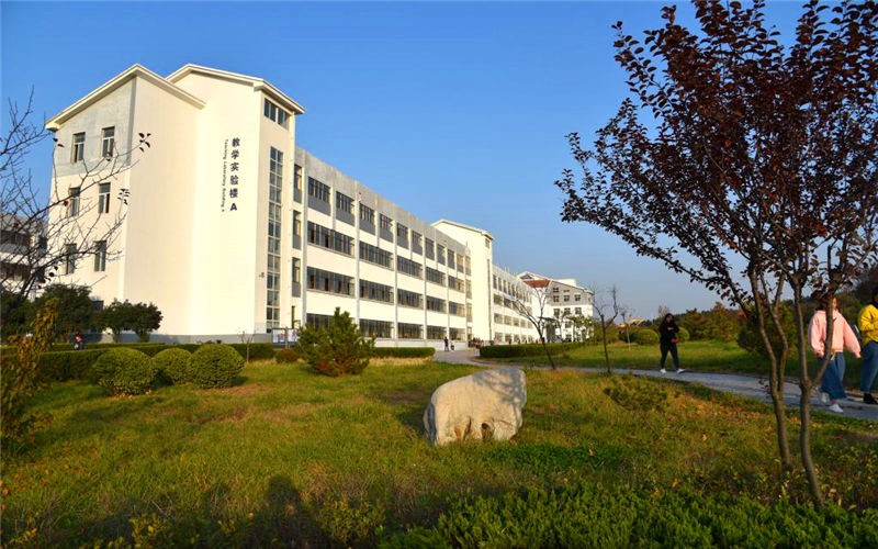 潍坊工商职业学院