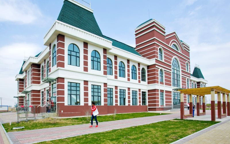 黑龙江冰雪体育职业学院