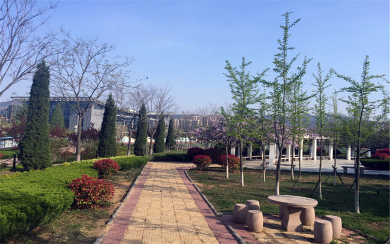 青岛酒店管理职业技术学院