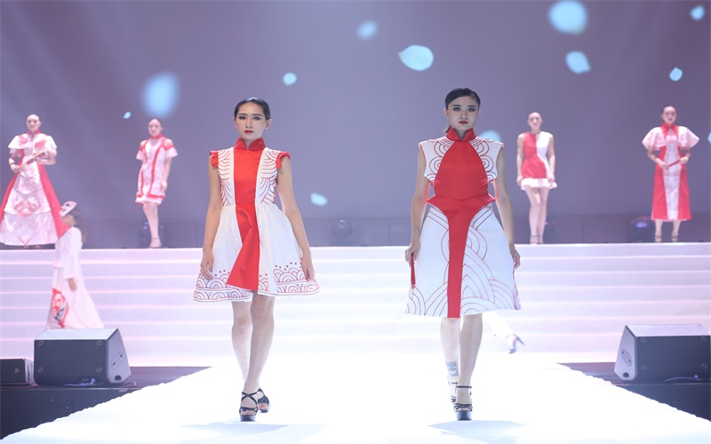 成都纺织高等专科学校