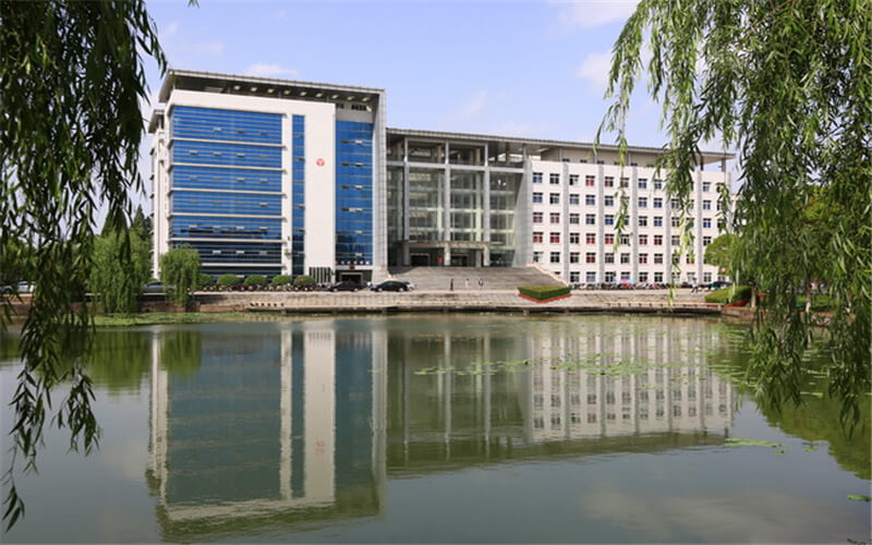 湖北职业技术学院