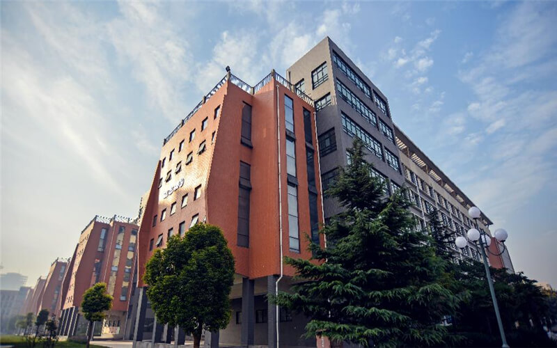 河南经贸职业学院