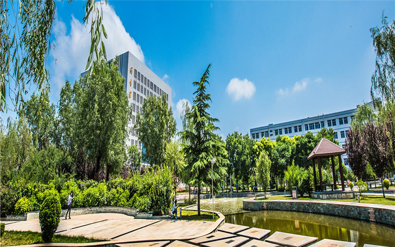 陇东学院
