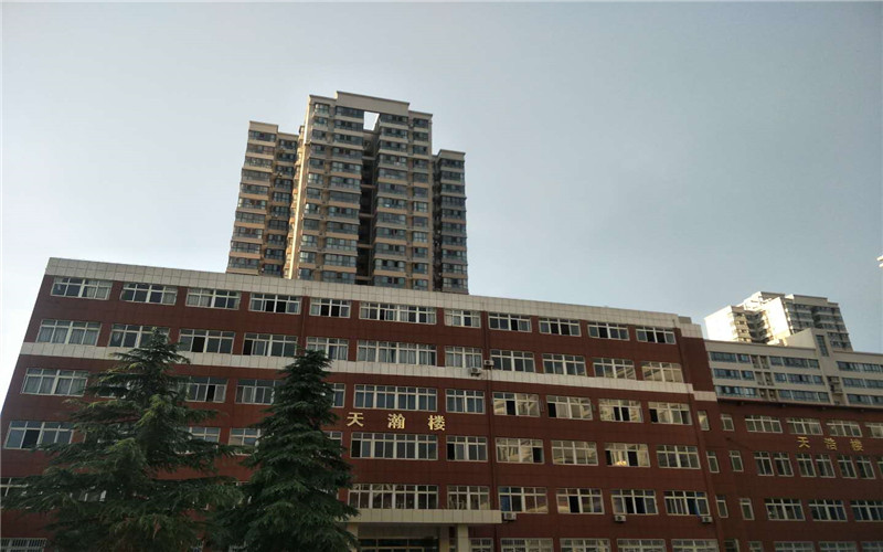 陕西航天职工大学