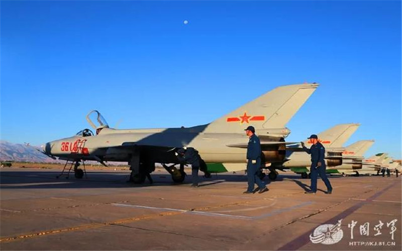 解放军空军西安飞行学院