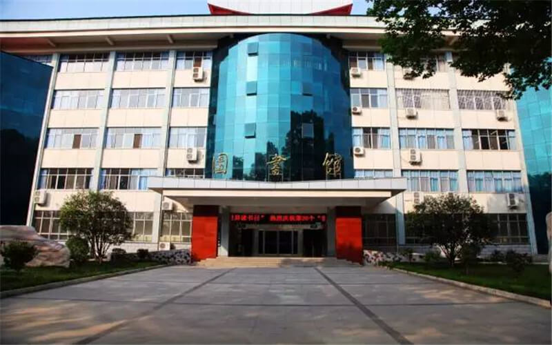 解放军空军第一航空学院