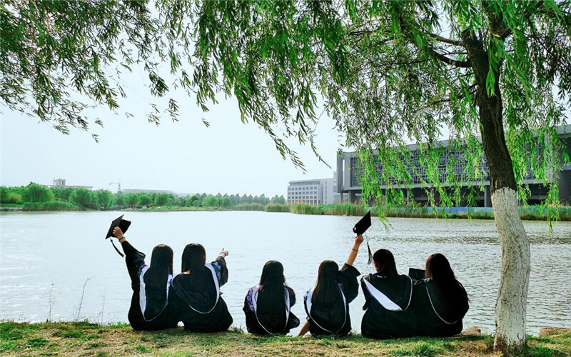 漯河医学高等专科学校