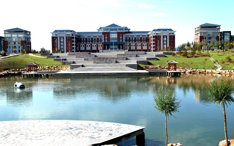 呼和浩特职业学院