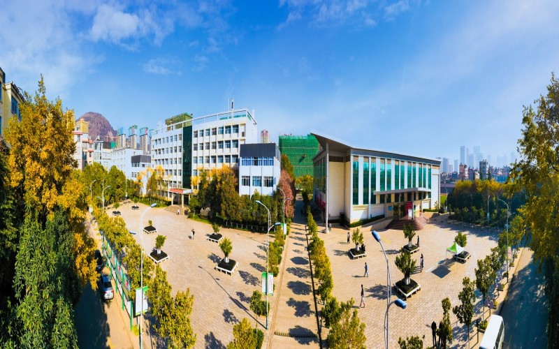 云南医药健康职业学院