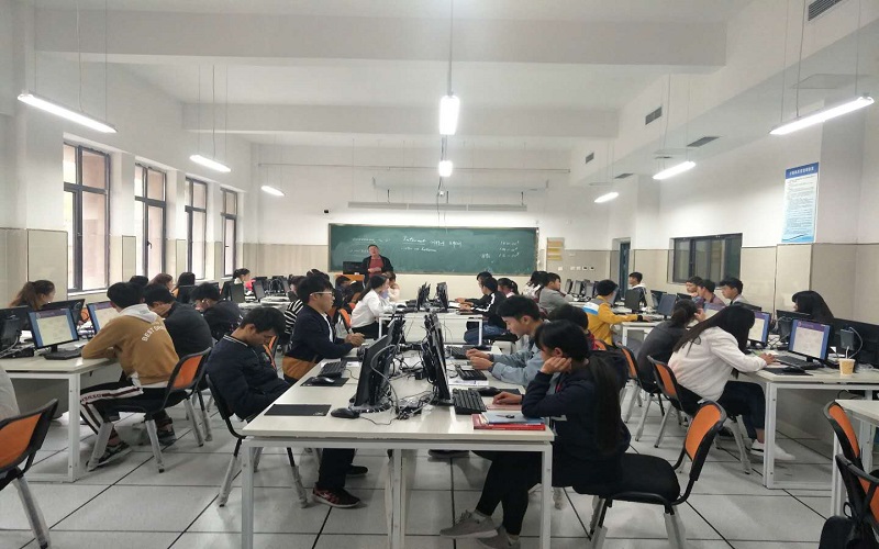 贵州电子科技职业学院