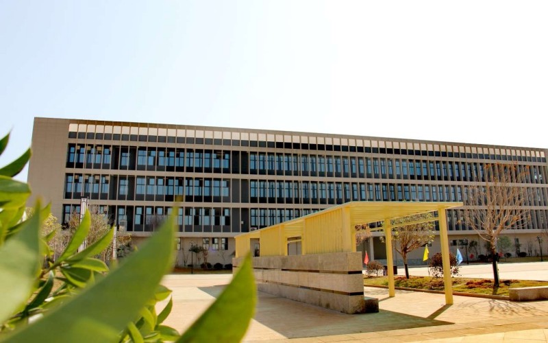 赣州职业技术学院