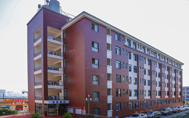 云南财经职业学院