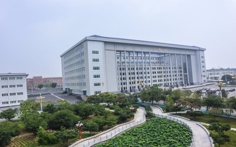 辽宁财贸学院