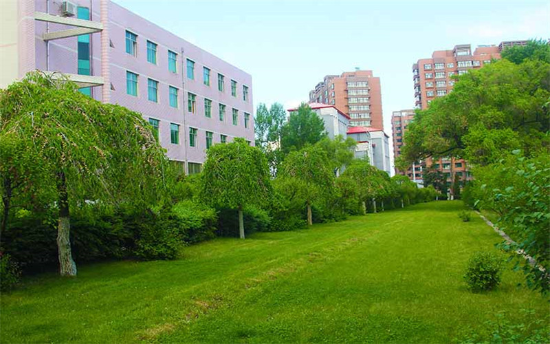 黑龙江工业学院