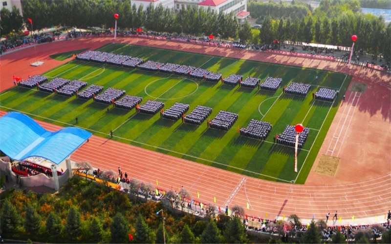 黑龙江工业学院