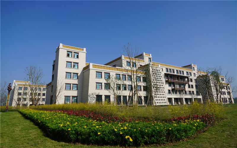 绵阳飞行职业学院