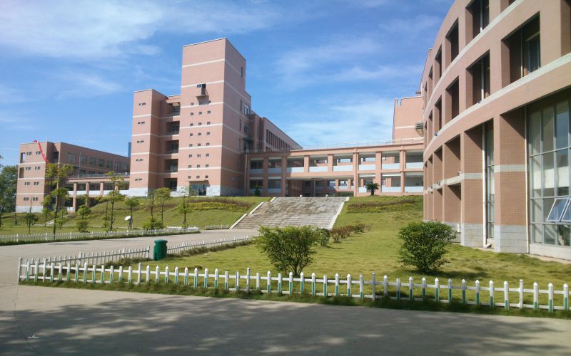 湘潭大学兴湘学院