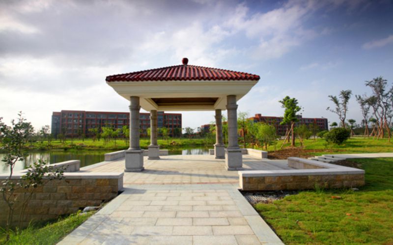 浙江财经大学东方学院