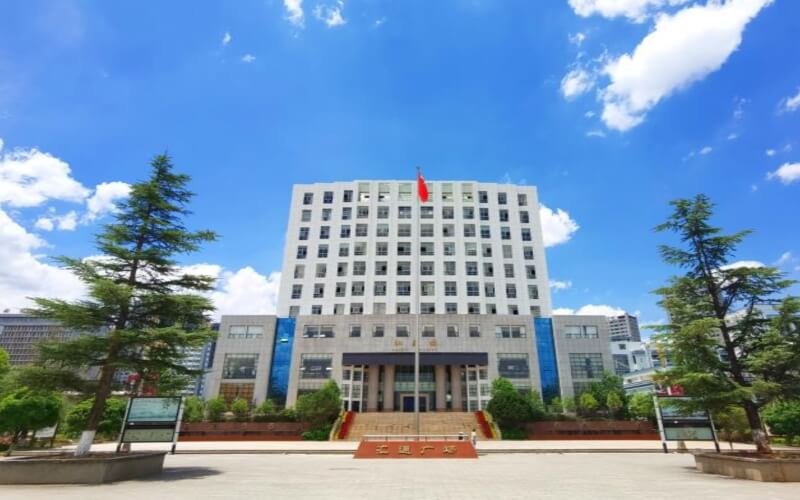 曲靖职业技术学院