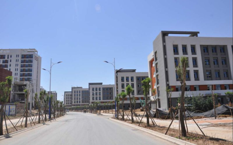 兰州现代职业学院