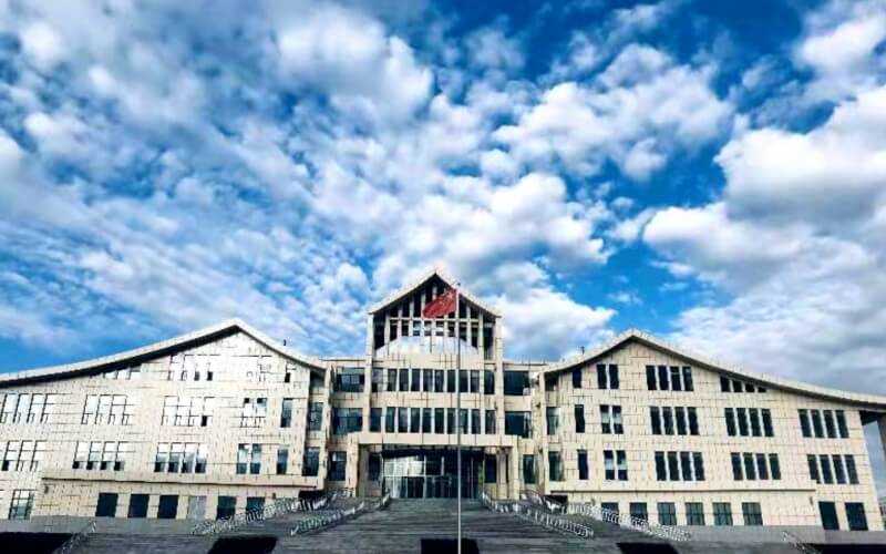 阿勒泰职业技术学院