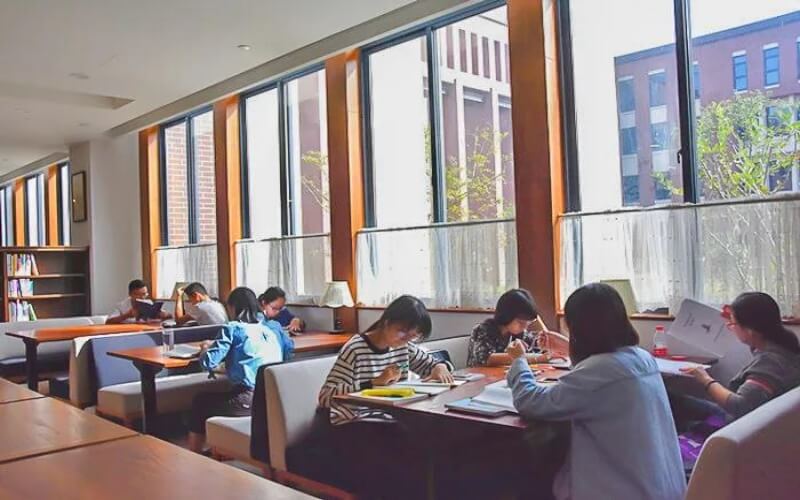 上海思博职业技术学院