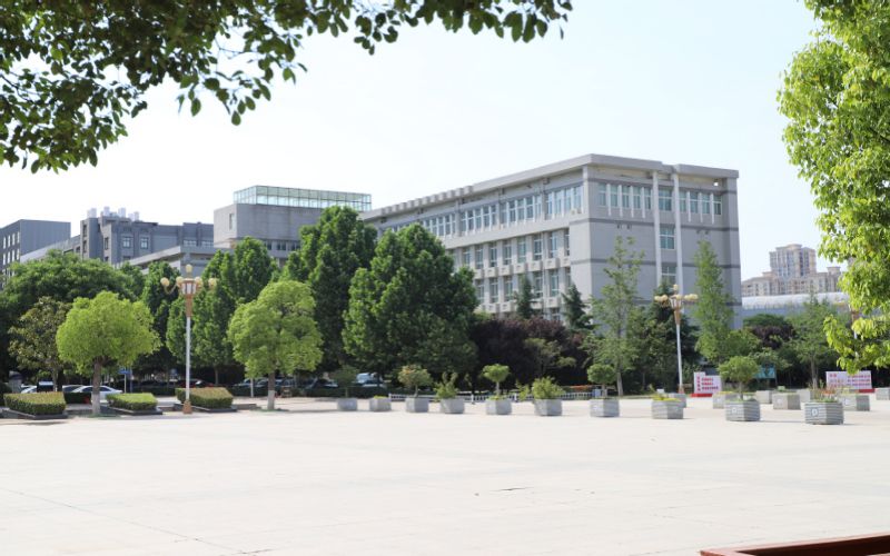 河南机电职业学院