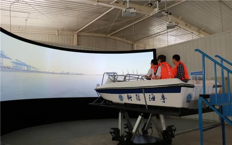 新疆交通职业技术学院