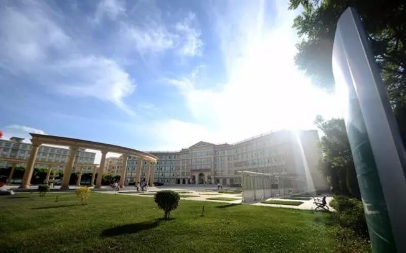 兰州外语职业学院