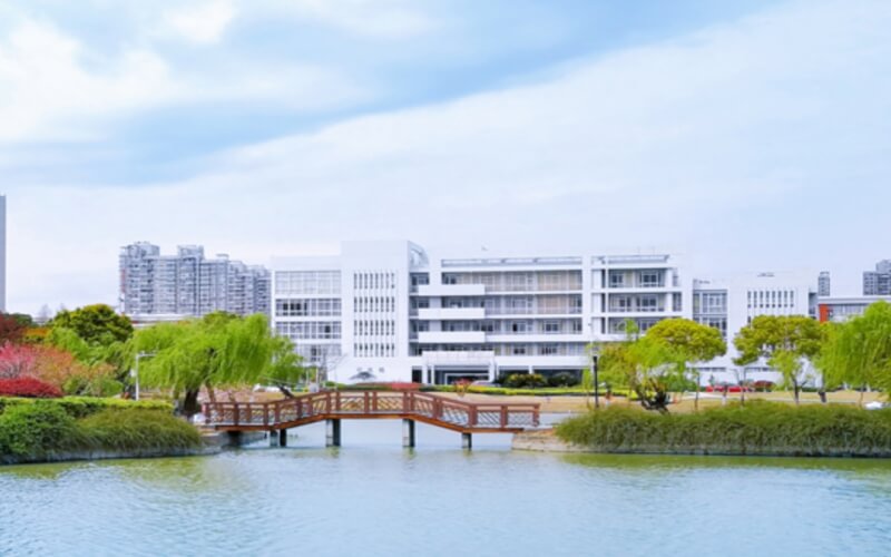 嘉兴职业技术学院