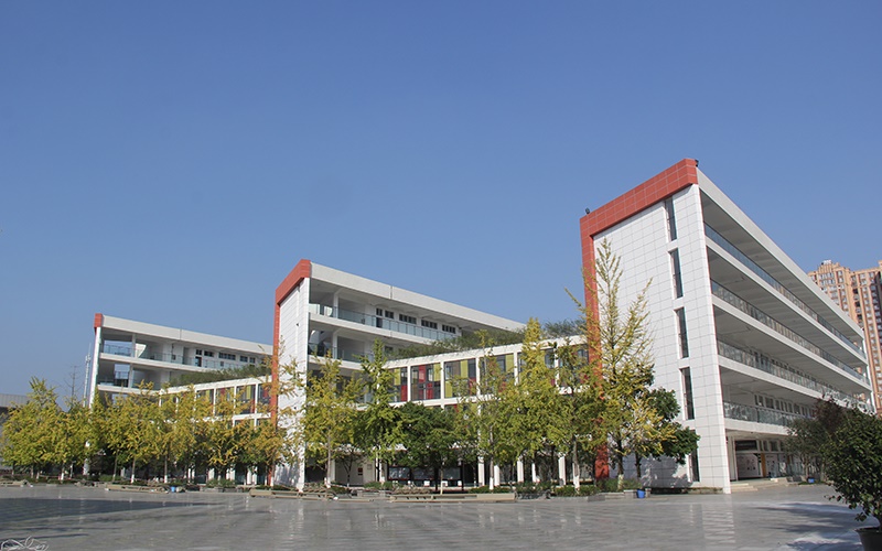 四川商务职业学院