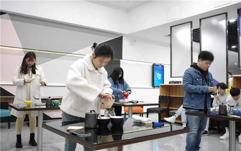 福州墨尔本理工职业学院