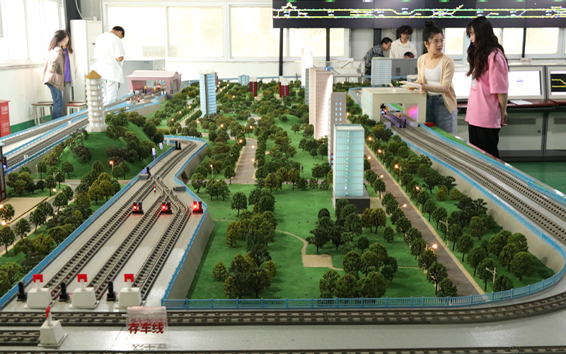 湖北铁道运输职业学院