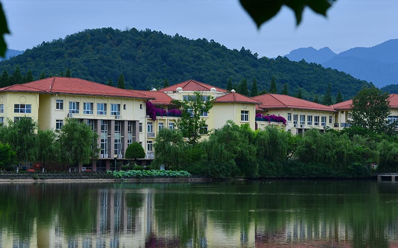 成都外国语学院