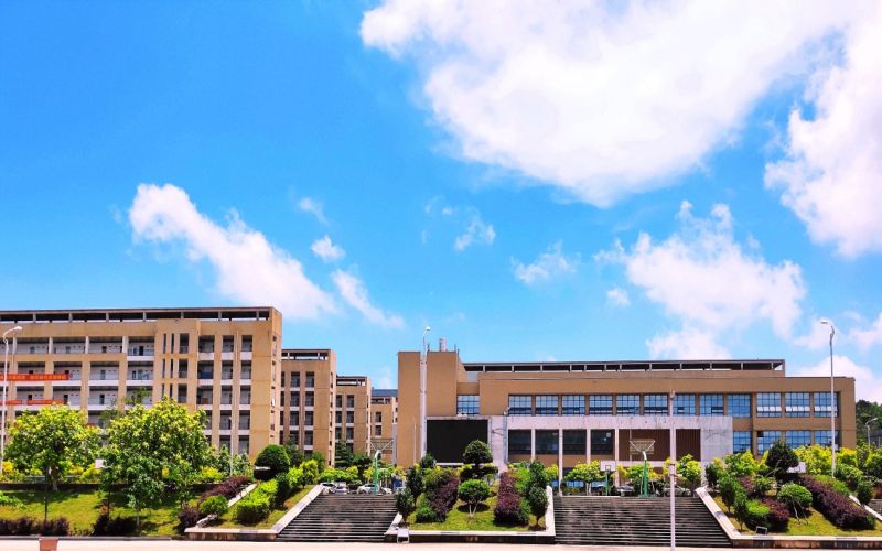 防城港职业技术学院