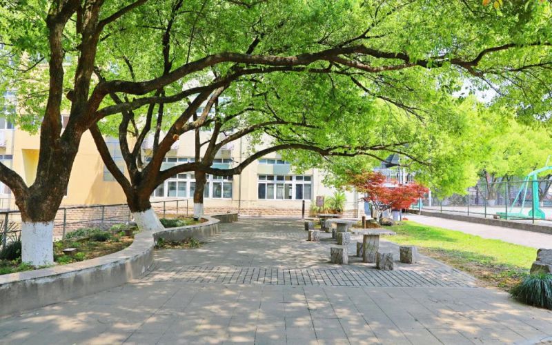 杭州万向职业技术学院